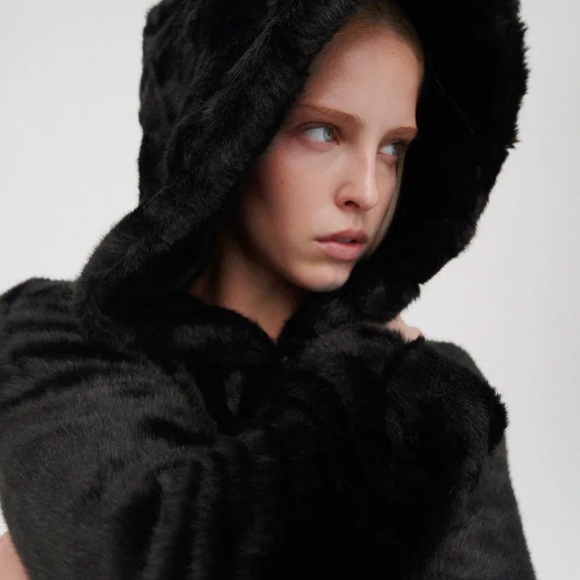 Zara Faux Fur Hooded Coat - Picture 7 of 13
